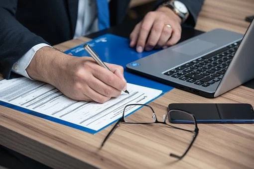 公司轉讓商標權給其他企業該如何繳納增值稅